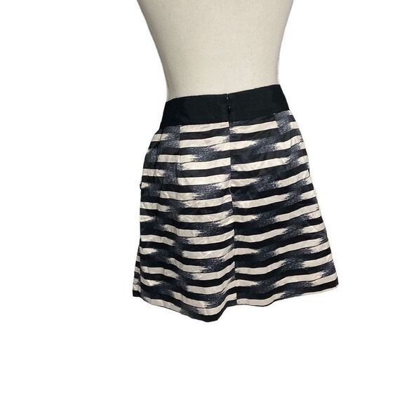 NWT Gap Womens Blue White Striped Zip Up Mini Skirt  Size 8 Minor Flaw - Picture 3 of 6